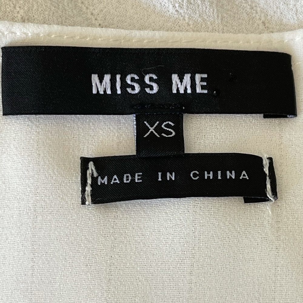Miss Me Embroidered Chiffon Blouse. Size XS - Picture 9 of 13